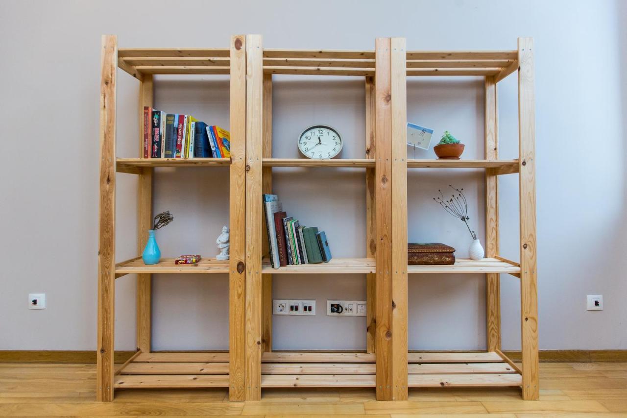 Light And Spacious Apartment On Gazova Str 리비프 외부 사진